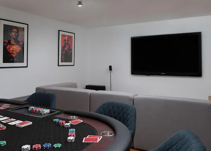 Semesterbostad Karat Samarin *